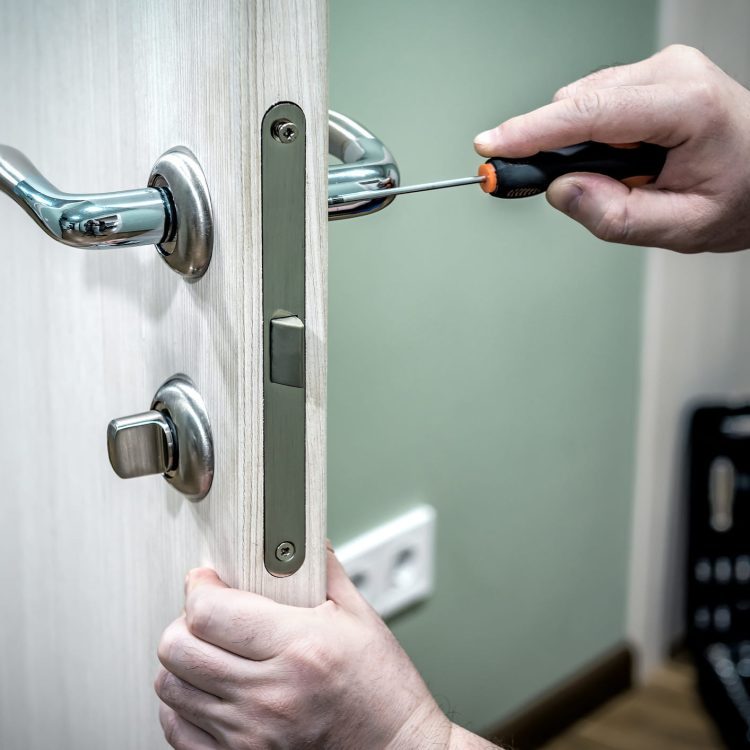 locksmith longbenton